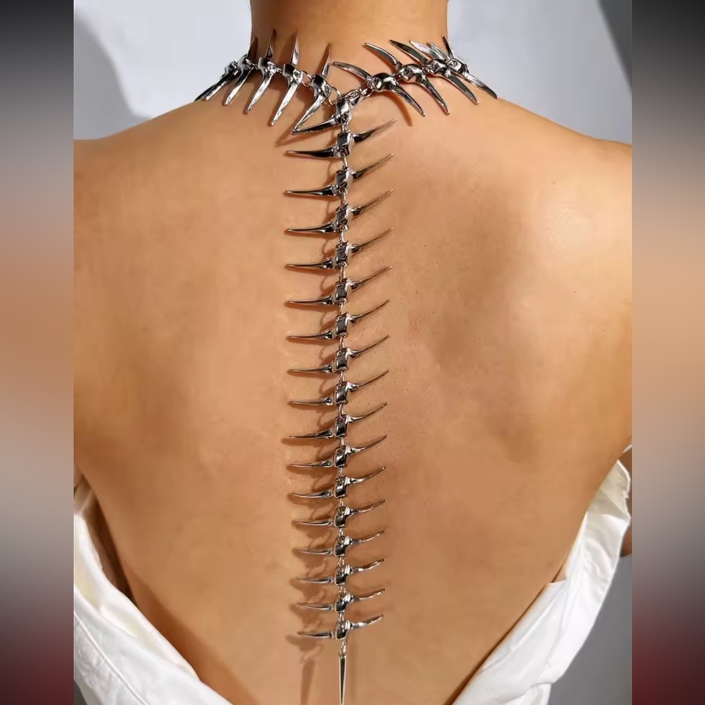 Avant-Garde Spine Back Necklace View 3